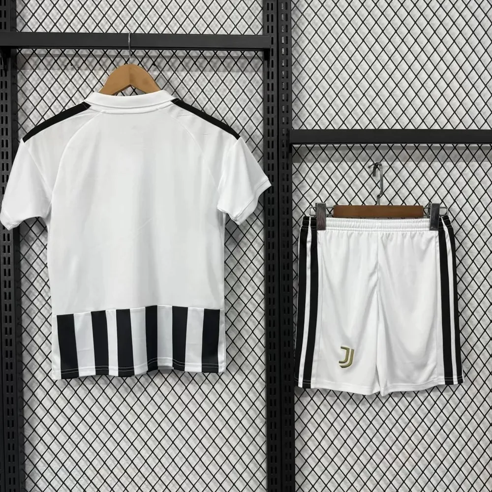 2026/2027 Juventus Camiseta de Fútbol Local 1:1 Calidad Tailandesa Talla Infantil
