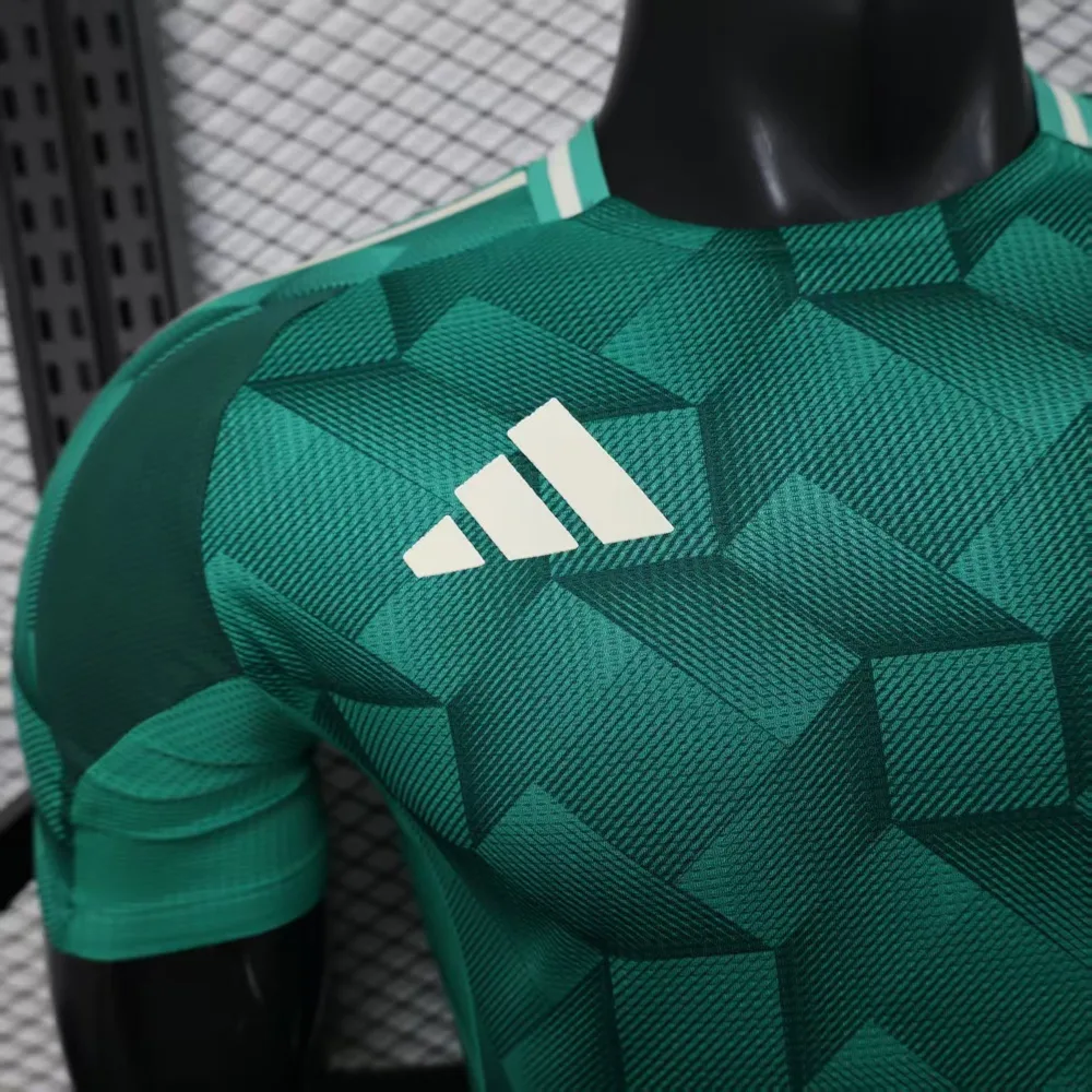 Camiseta de Fútbol Edición Especial Local de Arabia Saudí Versión Jugador 2026 AAA calidad para aficionados