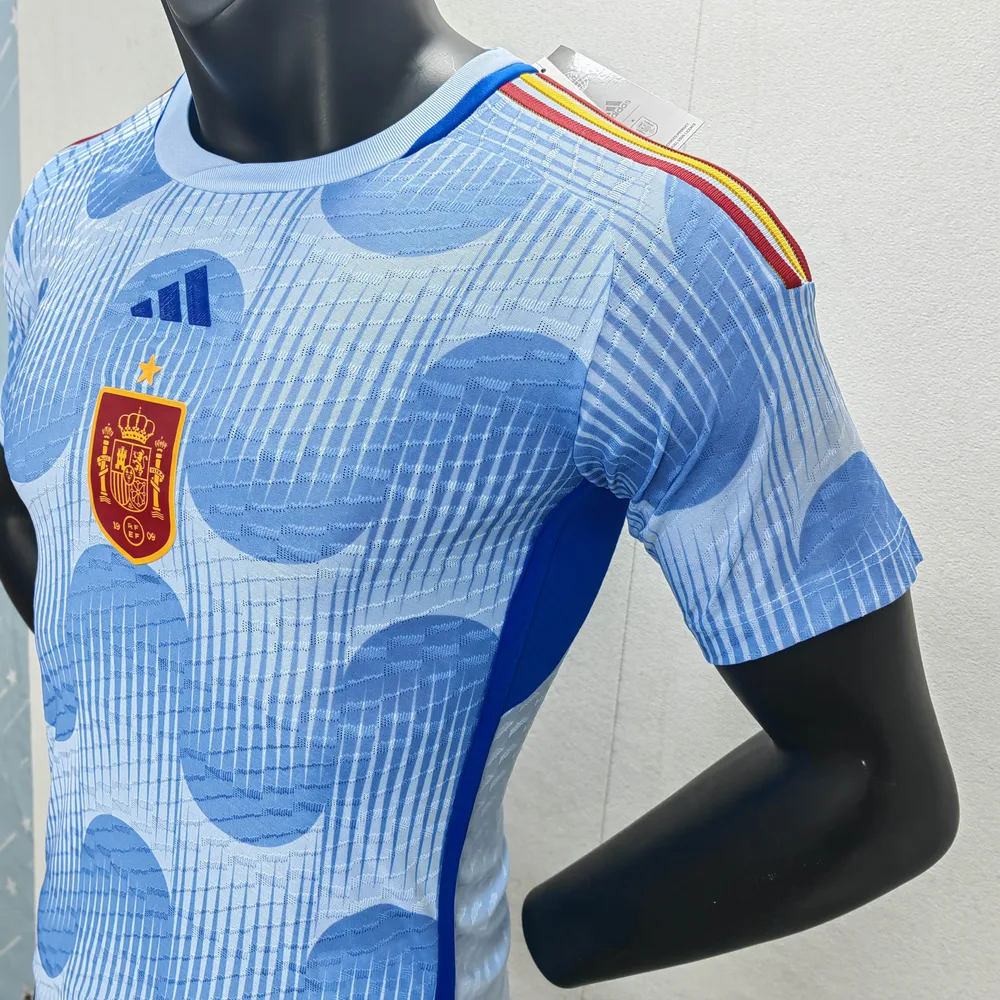 Versión de jugador de la camiseta de fútbol visitante de España para la Copa Mundial de la FIFA 2022