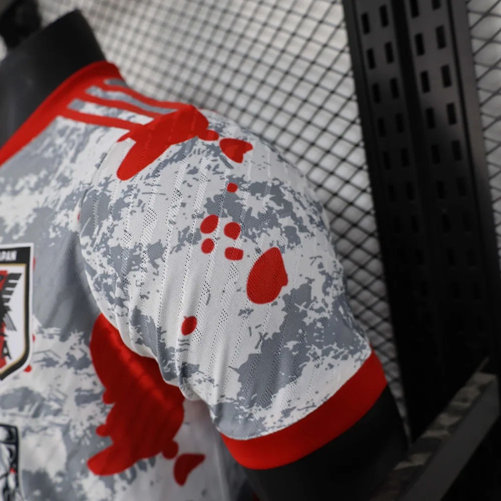 Camiseta de fútbol edición especial gris y rojo jugador Japón 2024 AAA calidad fan