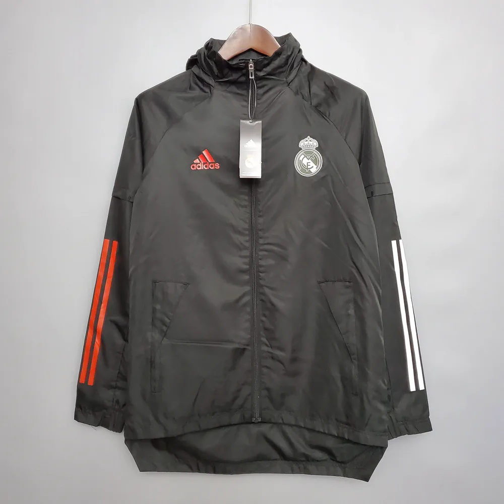 Chaqueta Cortavientos Real Madrid Negra 2021 (Borde Blanco y Rojo)