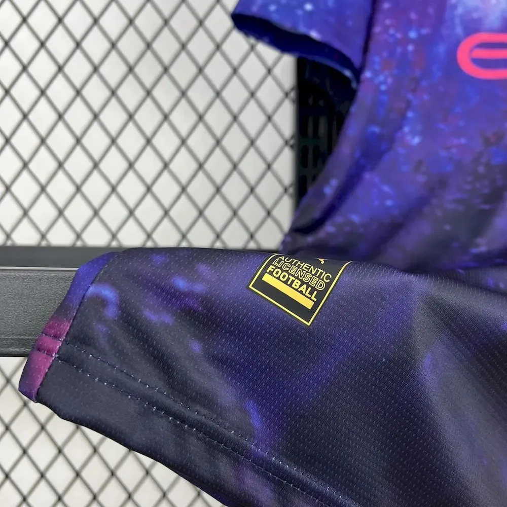 2025/2026 Versión Concepto Púrpura Manchester City Camiseta de Fútbol Calidad Tailandesa