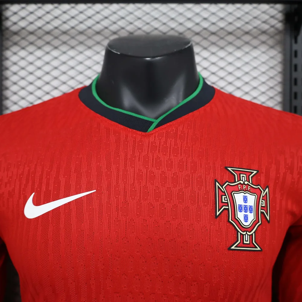 Camiseta de Fútbol Local de Manga Larga Versión Jugador Portugal 2024 Calidad Tailandesa 1:1