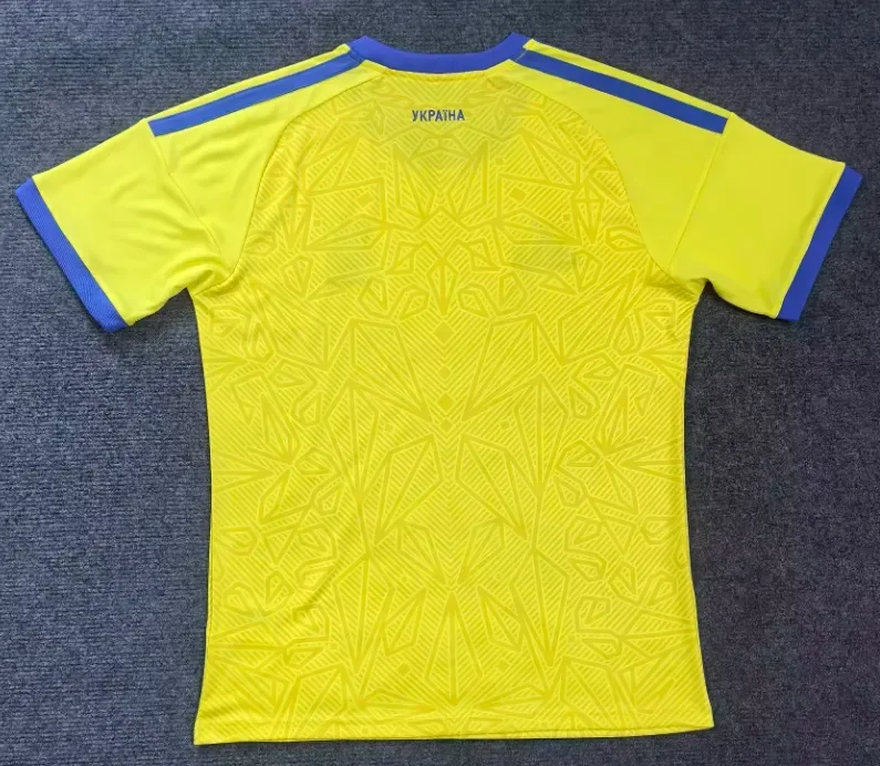 Camiseta de fútbol Local de la Selección de Ucrania 2026 Calidad Thai