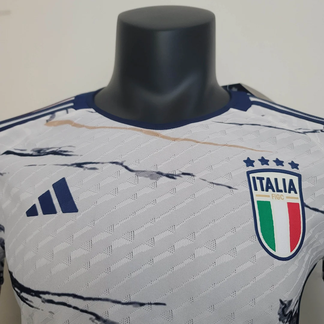 Camiseta de Fútbol Visitante de Italia Versión Jugador 2023