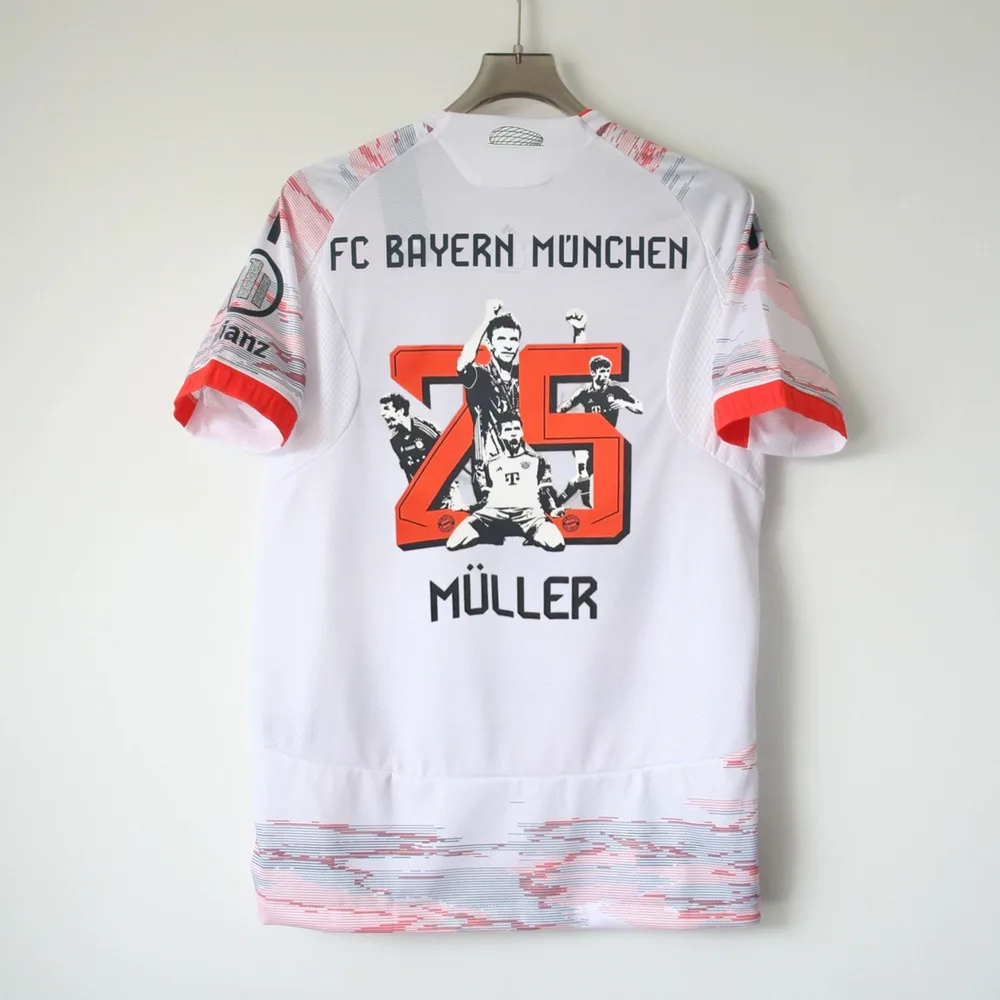 2025/2026 Bayern Munich Müller Edición Conmemorativa Camiseta de Fútbol Calidad Tailandesa