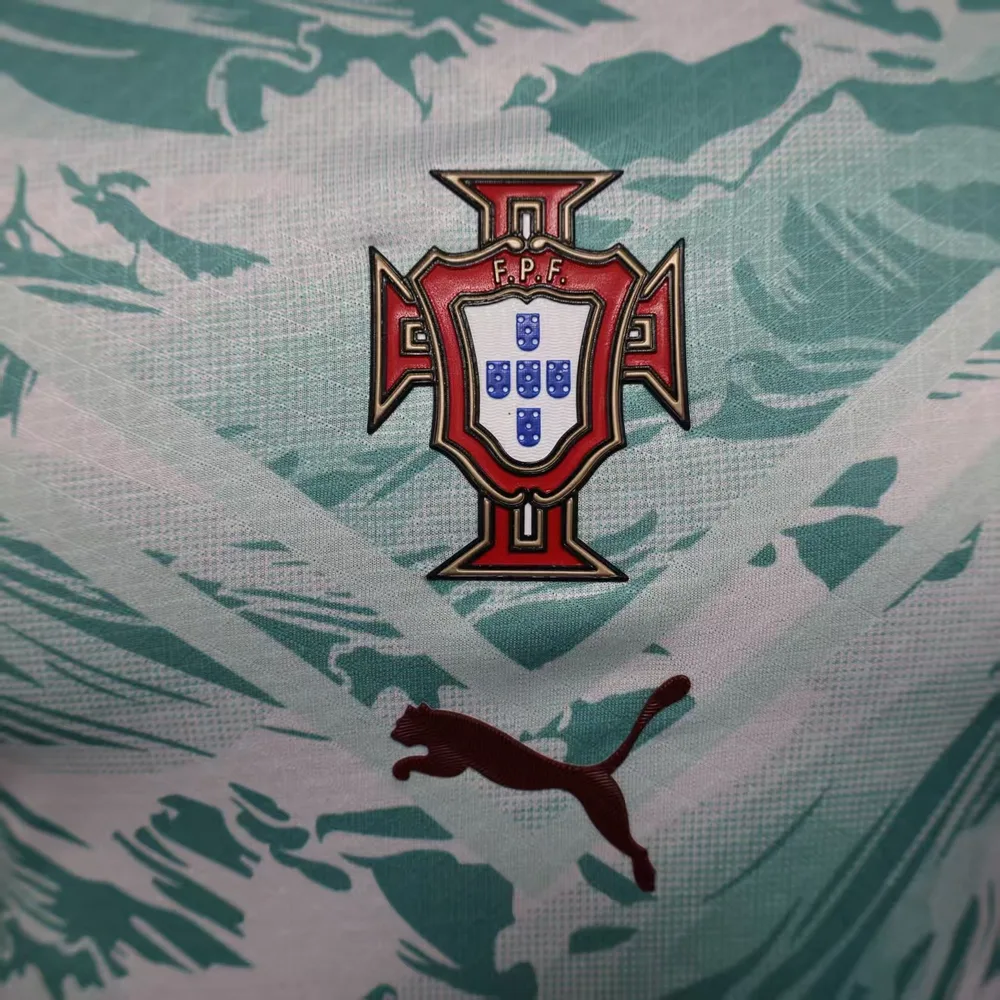 2026 Player Version Manga Larga Camiseta de Fútbol Visitante de Portugal AAA fan-grade
