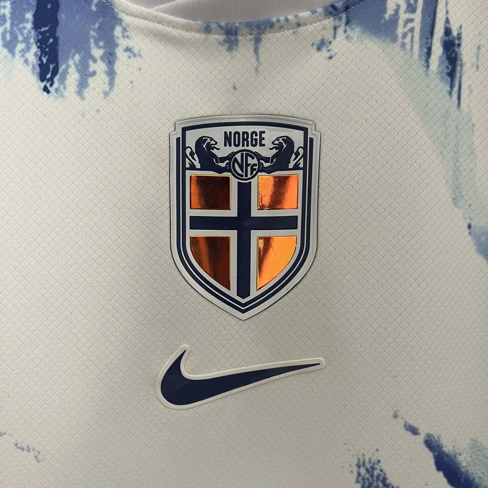Camiseta de fútbol visitante de la selección de Noruega 2024 AAA calidad fan