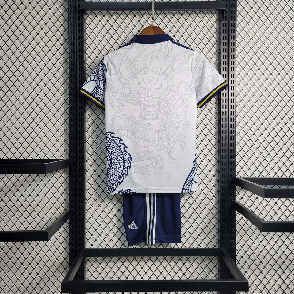 Camiseta Blanca del Dragón Chino del Real Madrid 2022/2023 Talla Infantil