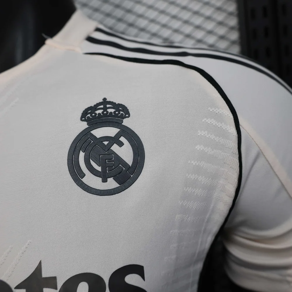 2025/2026 Camiseta de Fútbol Edición Especial 27 del Real Madrid Versión Jugador Calidad Tailandesa