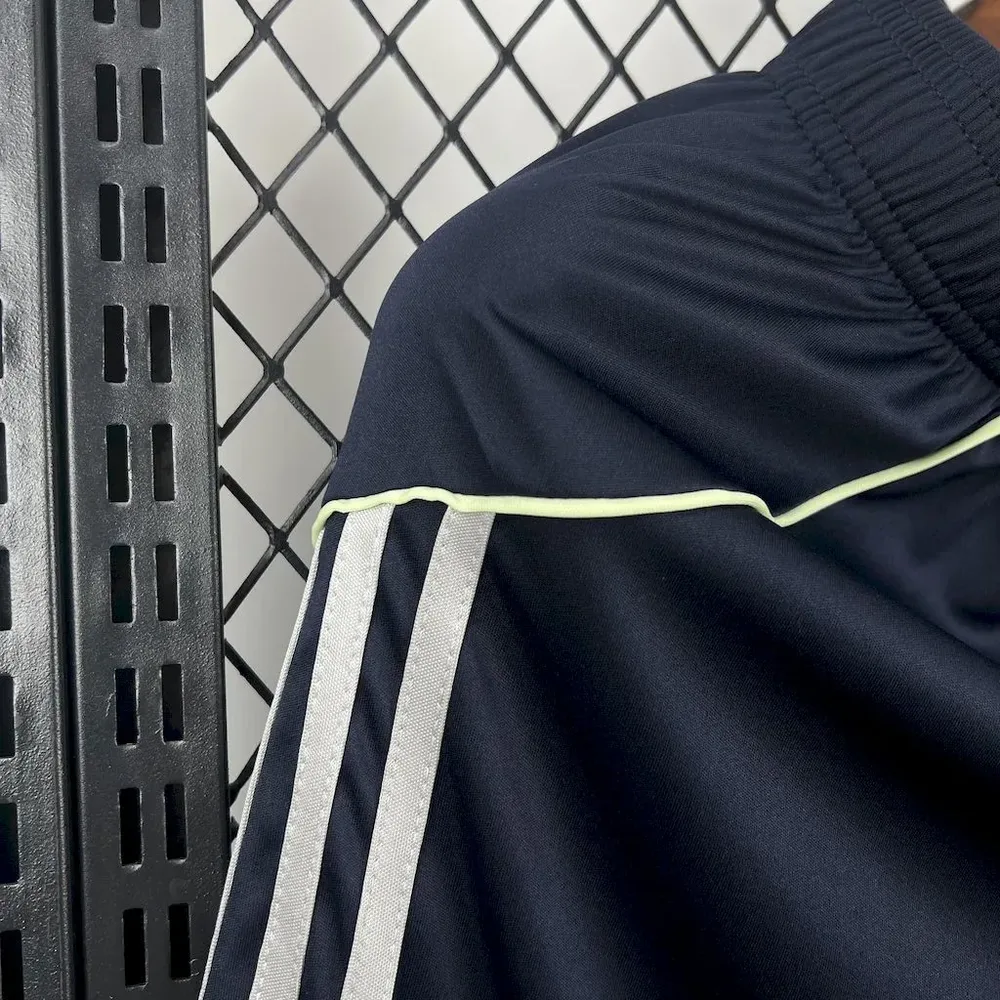 2025/2026 Real Madrid Pantalón Corto Visitante Calidad Tailandesa