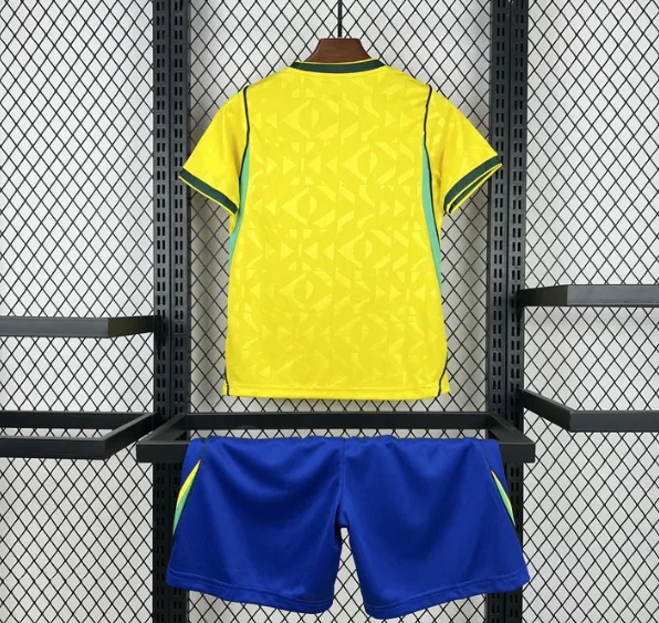 2026 Brasil Local Camiseta de Fútbol AAA Grado Fan Talla Infantil