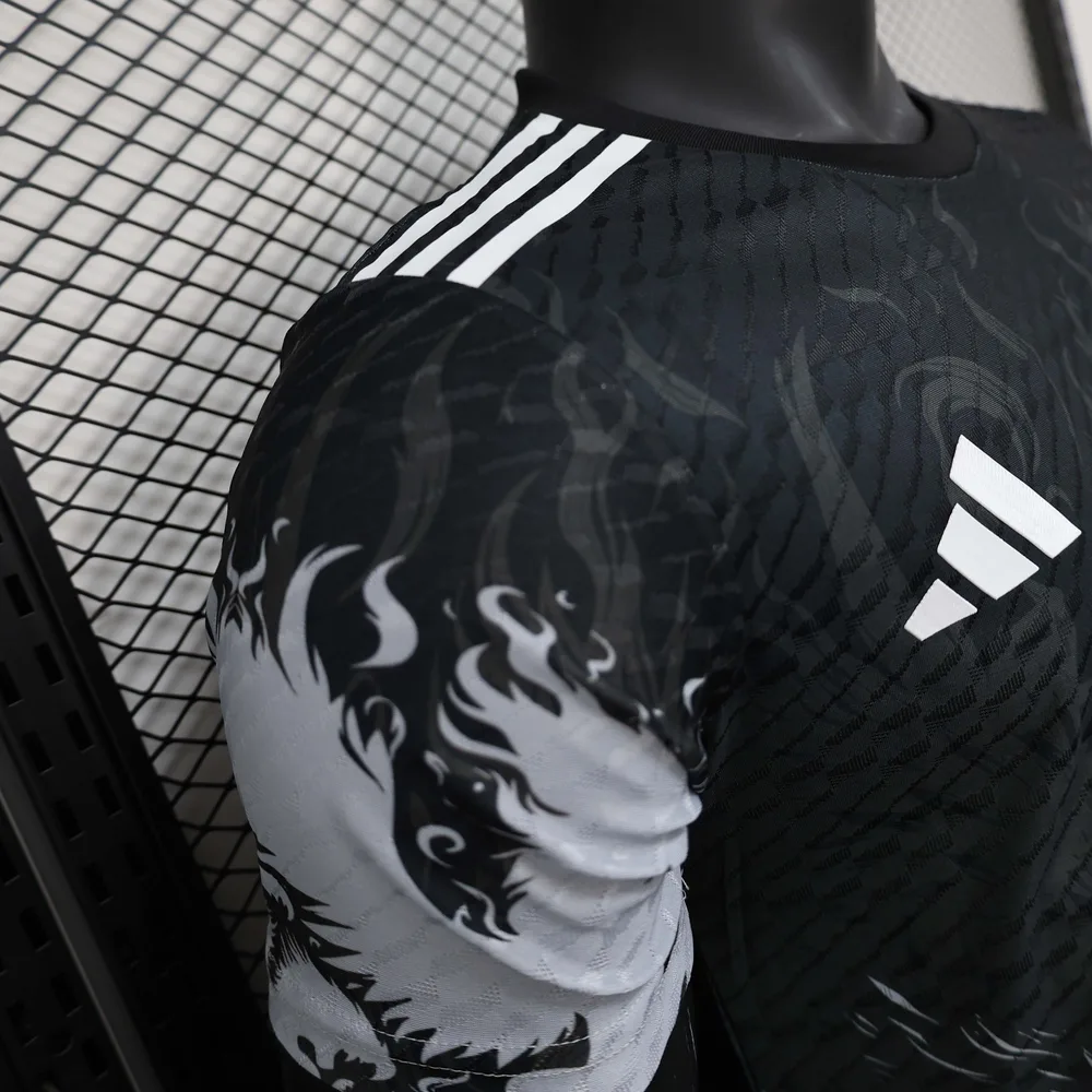 Camiseta de fútbol edición especial negro jugador Japón 2024 AAA calidad fan