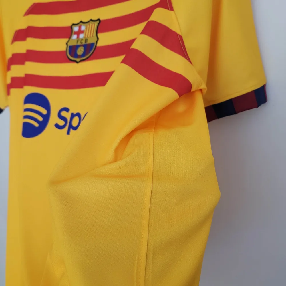 Camiseta de Fútbol Cuarta Visitante de Barcelona 2022/2023 Calidad Tailandesa
