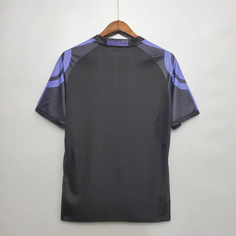 Tercera Camiseta Visitante Retro del Real Madrid 2016/2017