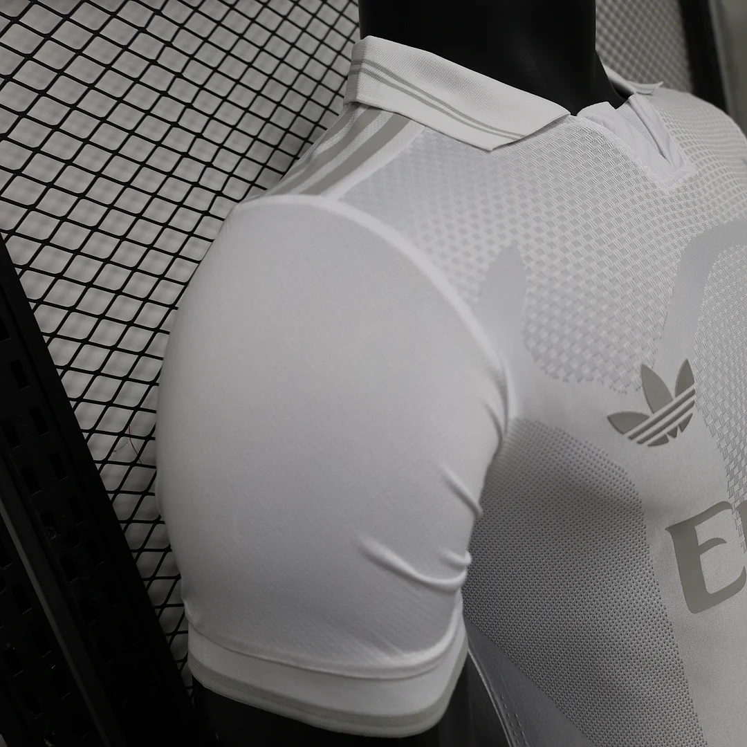 2026/2027 Versión Jugador Real Madrid 125 Aniversario Edición Blanca Camiseta de Fútbol 1:1 Calidad Tailandesa