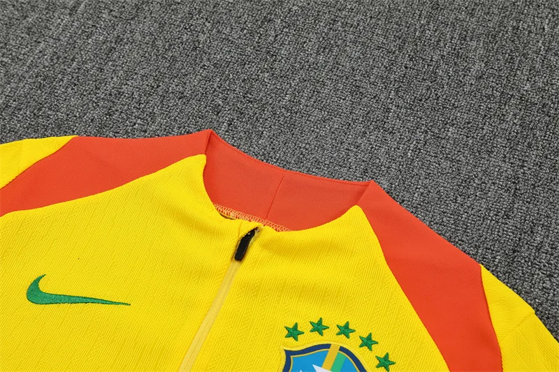 2026 Brasil Traje de Entrenamiento Amarillo de Media Cremallera Camiseta de Fútbol AAA Grado Fan
