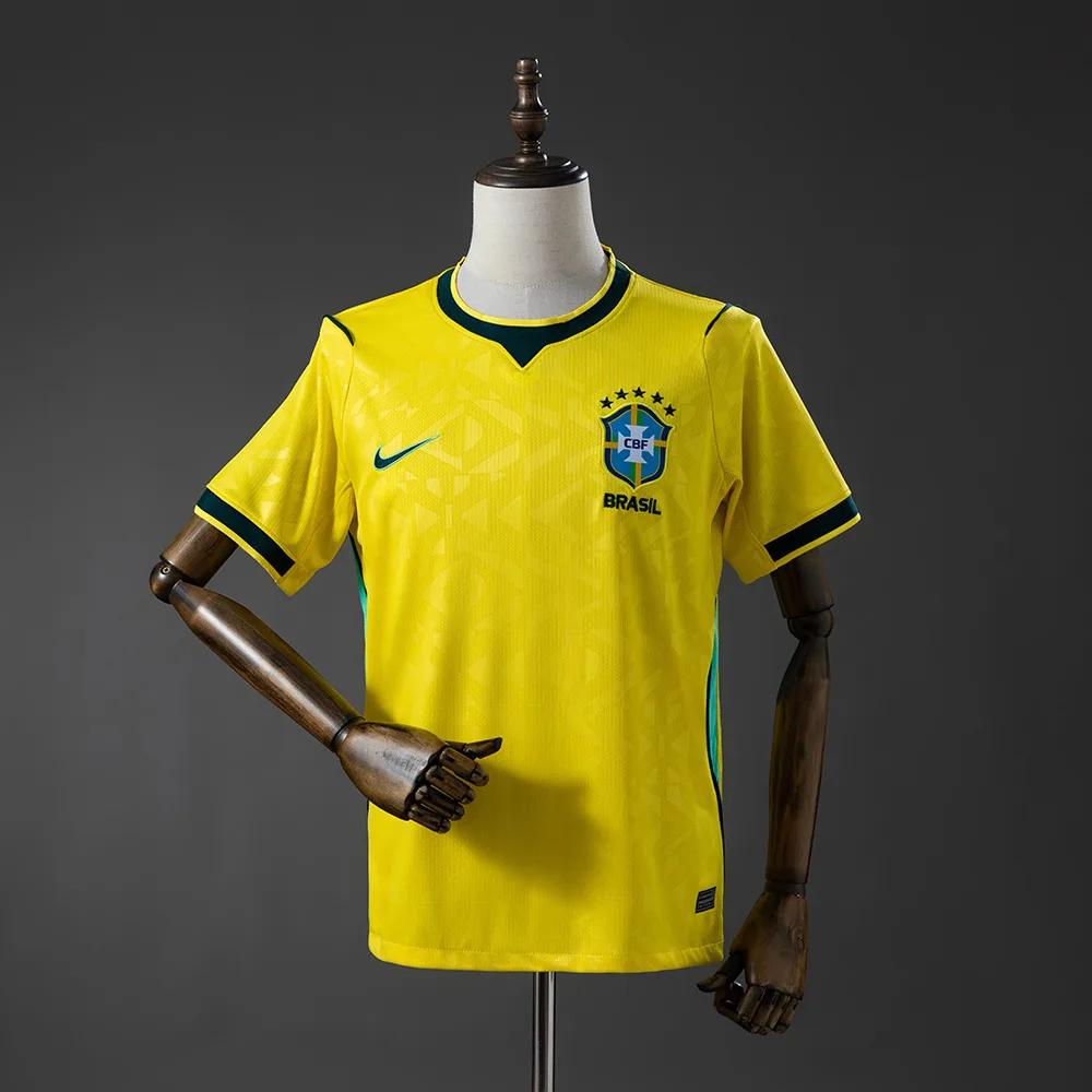 2026 Brasil Local Camiseta de Fútbol AAA Grado Fan