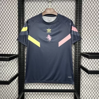Camiseta de entrenamiento previo al partido de la Juventus 2024/2025 calidad tailandesa
