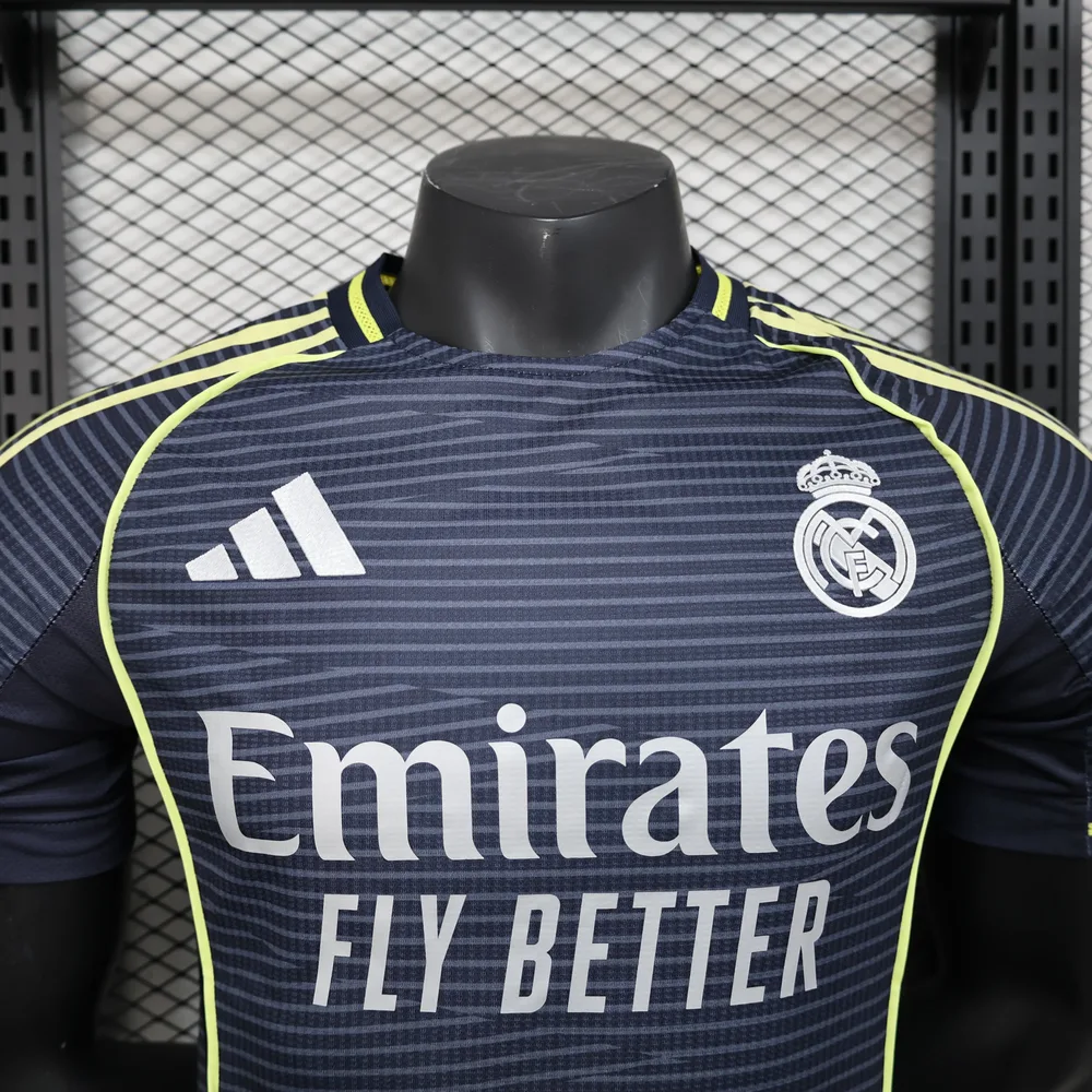 2025/2026 Versión Jugador Real Madrid Tercera Visitante Camiseta de Fútbol Calidad Tailandesa