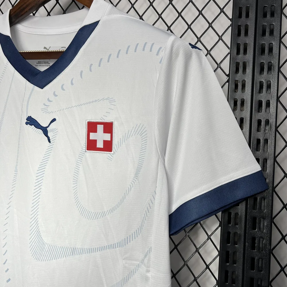 Camiseta de Fútbol Visitante de Suiza 2024-2025 Calidad Tailandesa