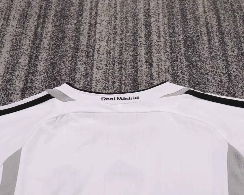 Camiseta de Fútbol Local Retro de Real Madrid 2006-2007 Calidad Tailandesa Talla Infantil