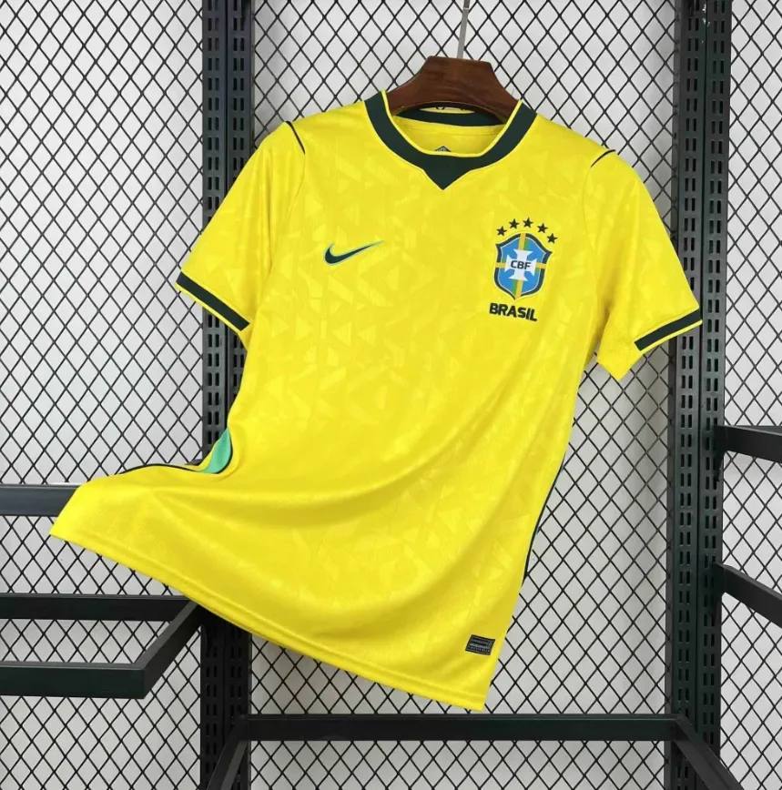 2026 Brasil Local Camiseta de Fútbol AAA Grado Fan