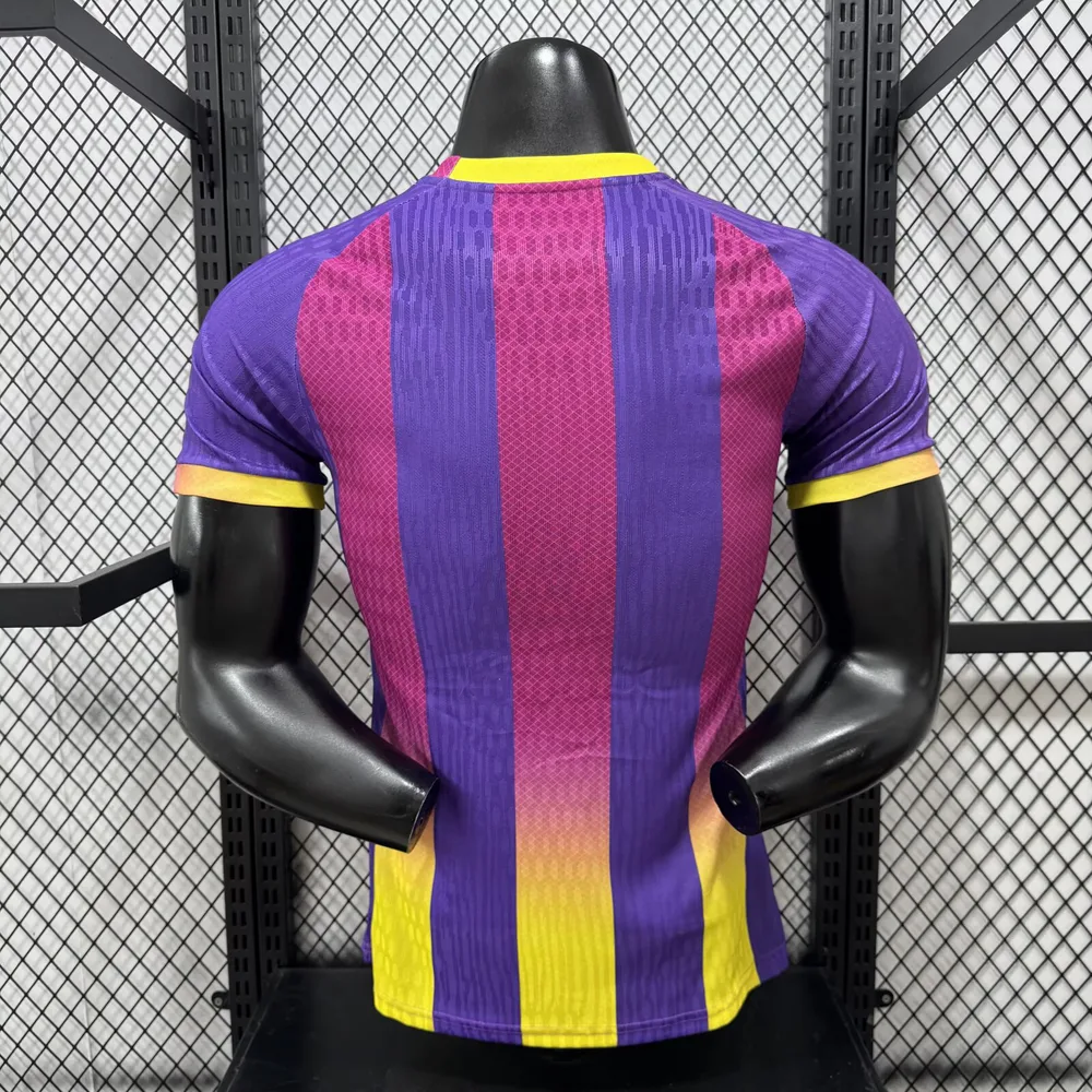 2026/2027 Versión Jugador Barcelona Edición Especial Rojo Púrpura Camiseta de Fútbol 1:1 Calidad Tailandesa