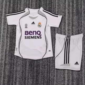 Camiseta de Fútbol Local Retro de Real Madrid 2006-2007 Calidad Tailandesa Talla Infantil