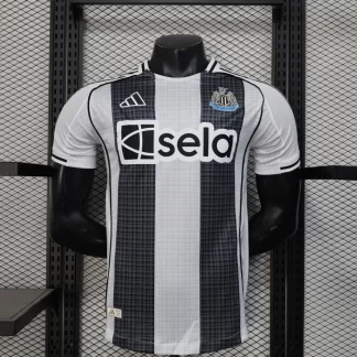 2025/2026 Versión Jugador Newcastle United Local Camiseta de Fútbol Calidad Thai