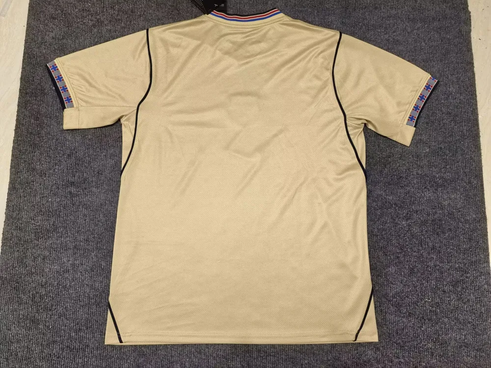 2026/2027 Retro Barcelona Edición Conjunta Camiseta de Fútbol 1:1 Calidad Tailandesa