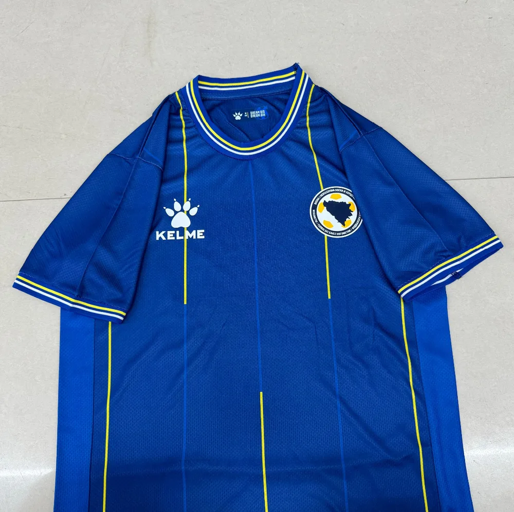 2026 Player Version Bosnia y Herzegovina Mundial Camiseta de Fútbol Local AAA calidad fan