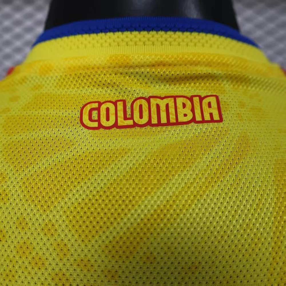 Camiseta de Fútbol Local Colombia Versión Jugador 2026 AAA calidad fan