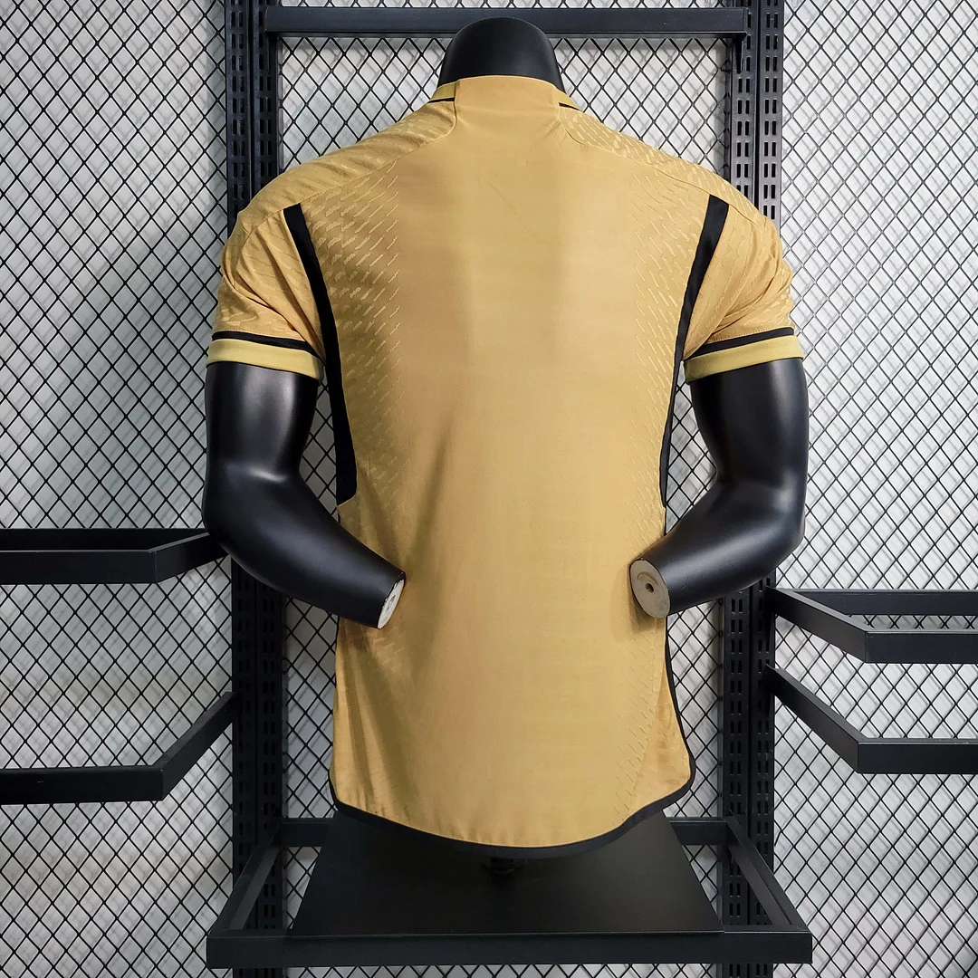 Camiseta de Fútbol Edición Especial Dorada del Real Madrid Versión Jugador 2023/2024 Calidad Tailandesa