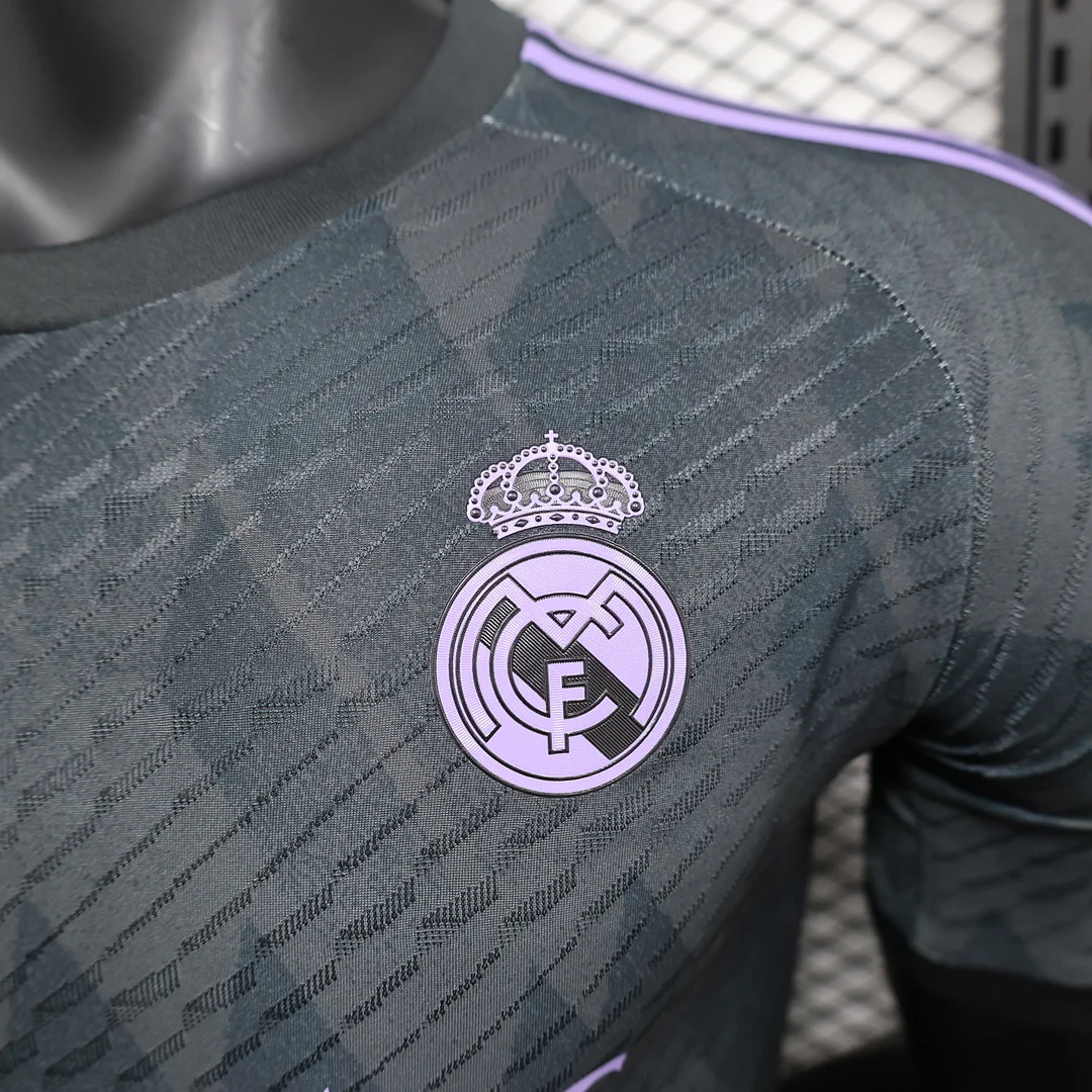 Camiseta Edición Especial Real Madrid Versión Jugador 2024/2025