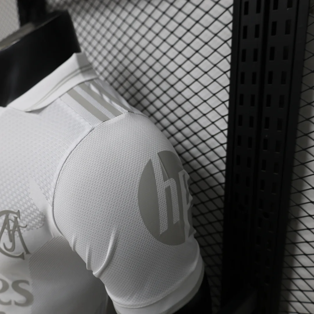 2026/2027 Versión Jugador Real Madrid 125 Aniversario Edición Blanca Camiseta de Fútbol 1:1 Calidad Tailandesa