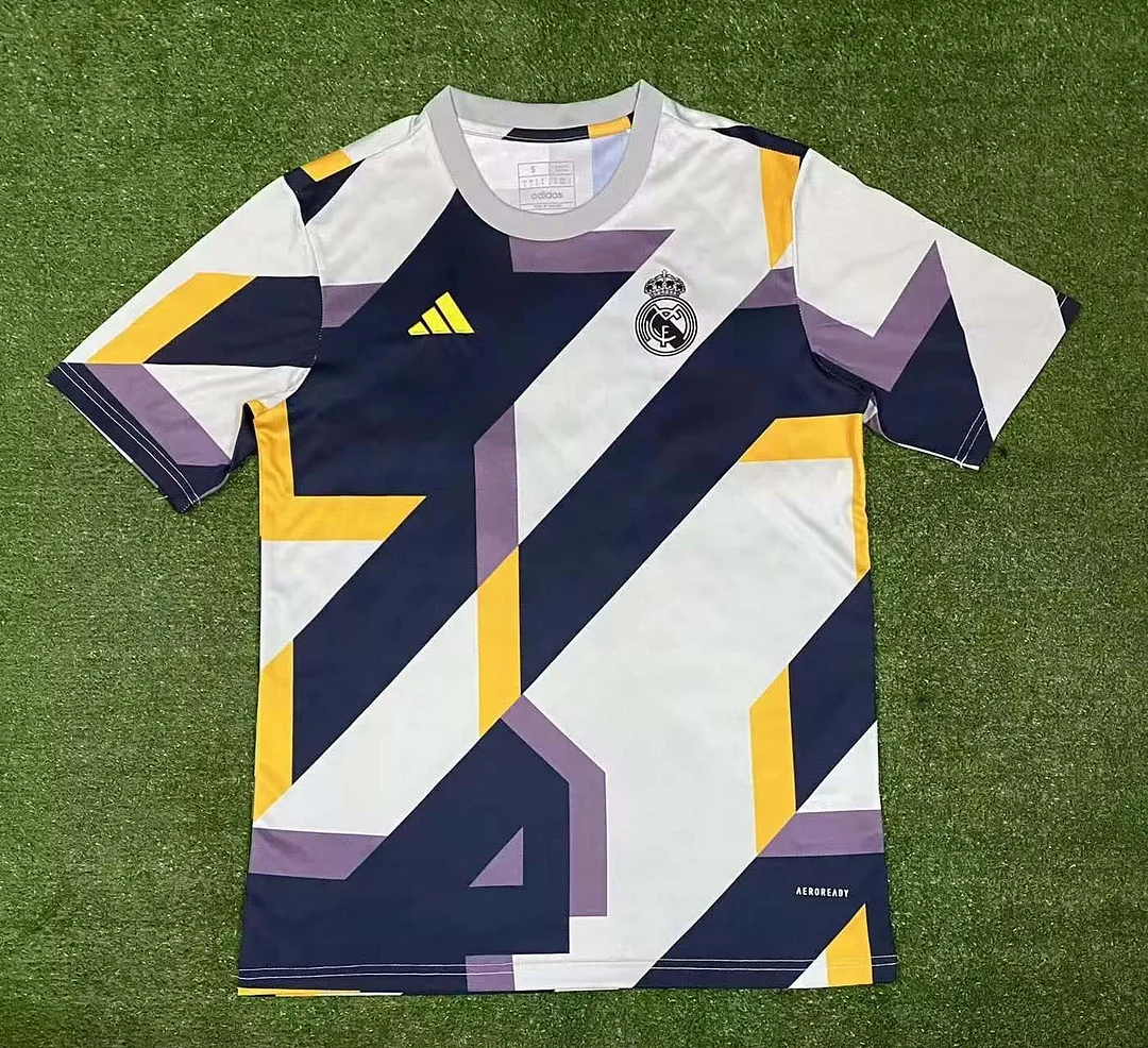 Camiseta de Fútbol de Entrenamiento de Color Real Madrid 2023/2024