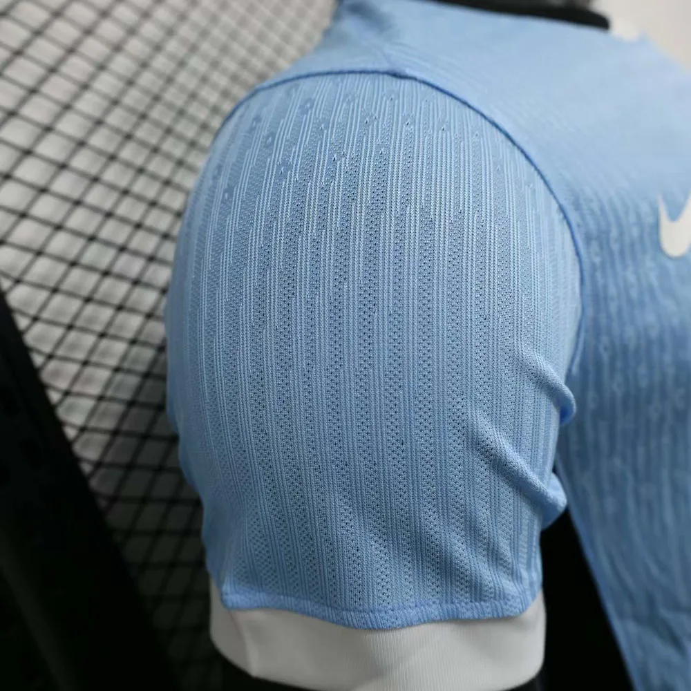 Camiseta de Fútbol 2024 Versión Jugador Uruguay Local AAA calidad fan