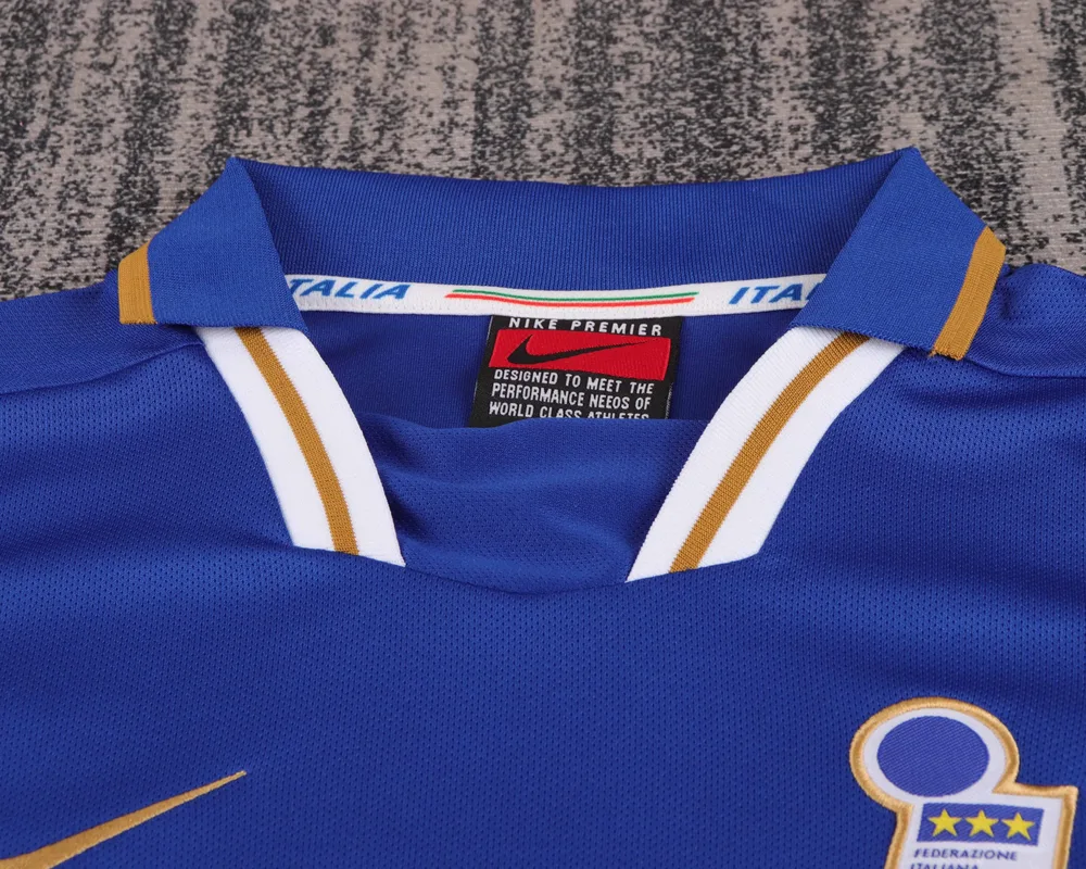 Camiseta de Fútbol Local Retro Italia 1996 Calidad Tailandesa Talla Infantil