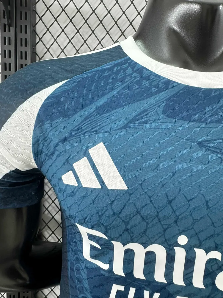 2025/2026 Versión Jugador Real Madrid Edición Especial 39 Camiseta Calidad Tailandesa — Vista 4