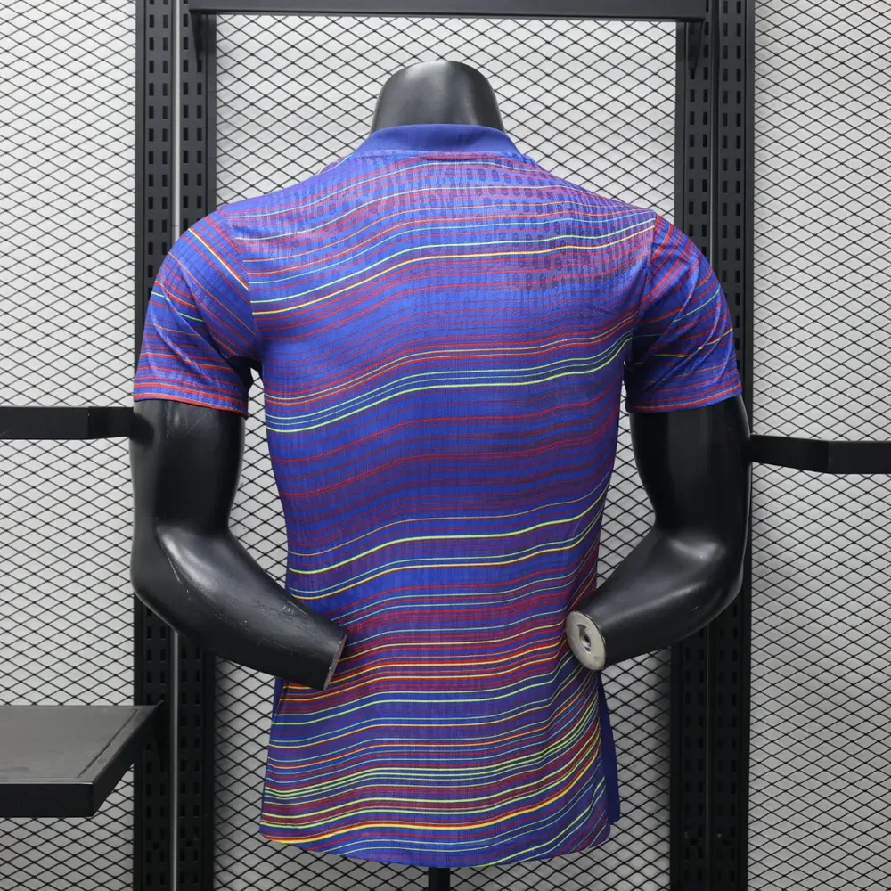 2025/2026 Camiseta de Fútbol Versión Jugador Barcelona Mono de Precompetición Calidad Tailandesa — Vista 2