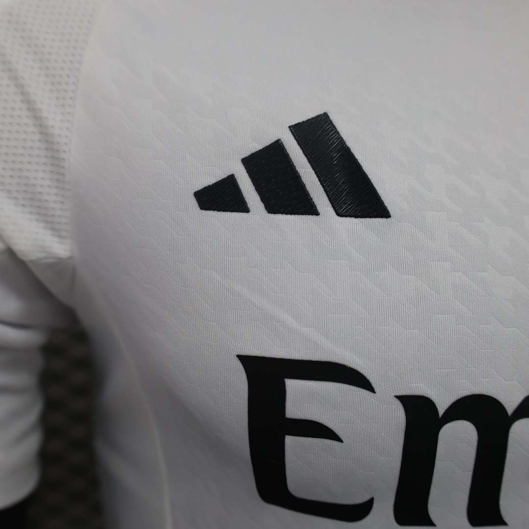Camiseta de Fútbol Local del Real Madrid Versión Jugador 2024/2025 Calidad Tailandesa — Vista 16