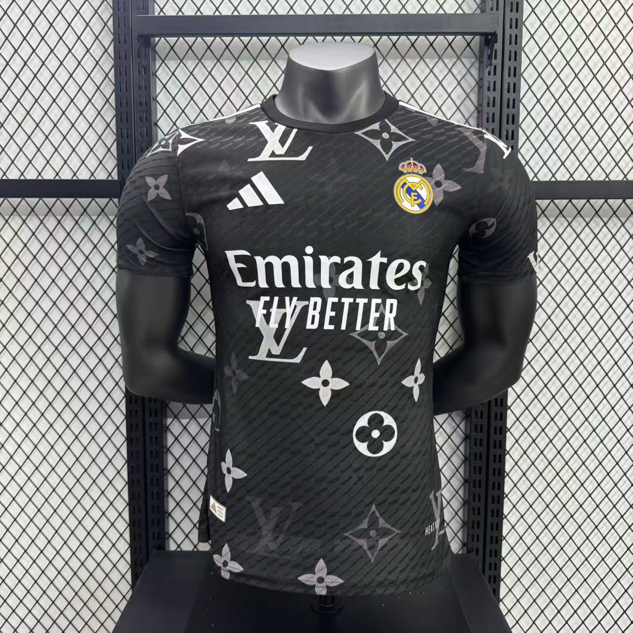 2025/2026 Versión Jugador Real Madrid Edición Especial 38 Camiseta Calidad Tailandesa — Vista 10