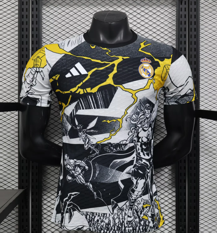2025/2026 Camiseta de Fútbol Versión Jugador Real Madrid Colaboración Con Marvel Calidad Tailandesa — Vista 10