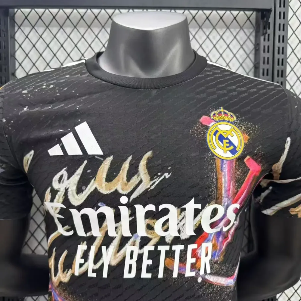 2025/2026 Versión Jugador Real Madrid Edición Especial 36 Camiseta Calidad Tailandesa — Vista 3