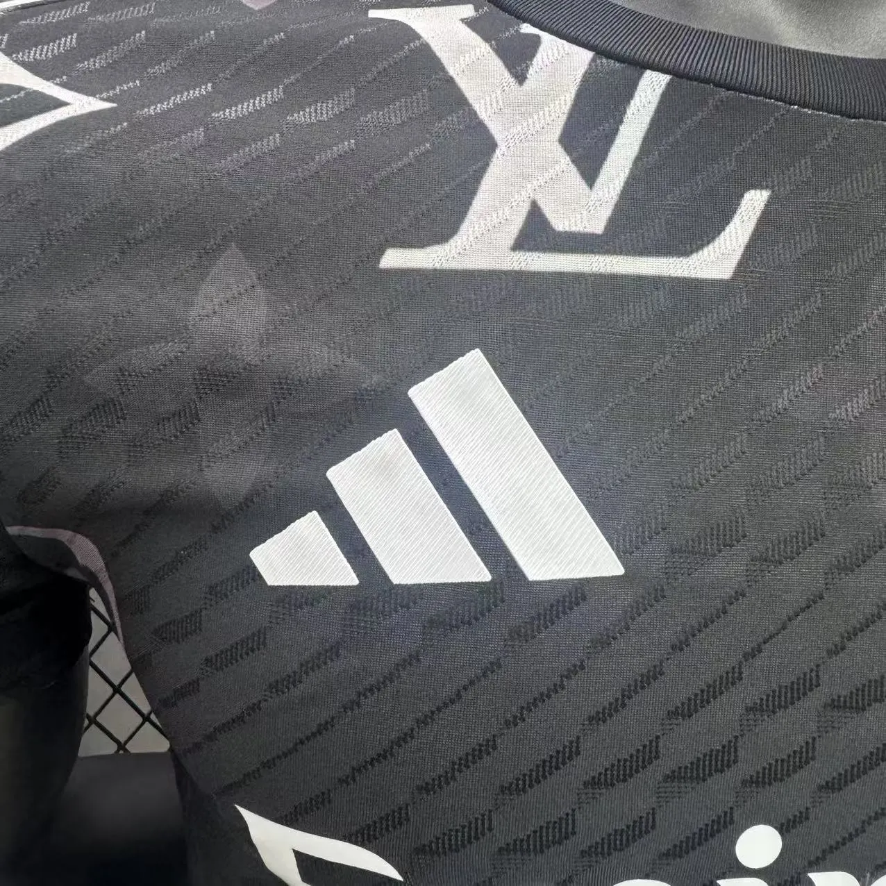 2025/2026 Versión Jugador Real Madrid Edición Especial 38 Camiseta Calidad Tailandesa — Vista 13