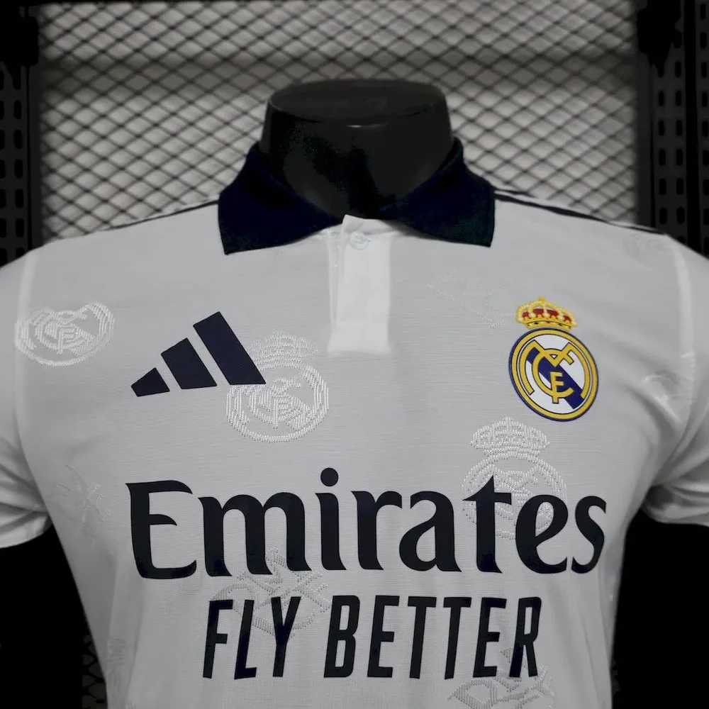 2025/2026 Versión Jugador Edición Especial Real Madrid 03 Camiseta de Fútbol Calidad Tailandesa — Vista 3