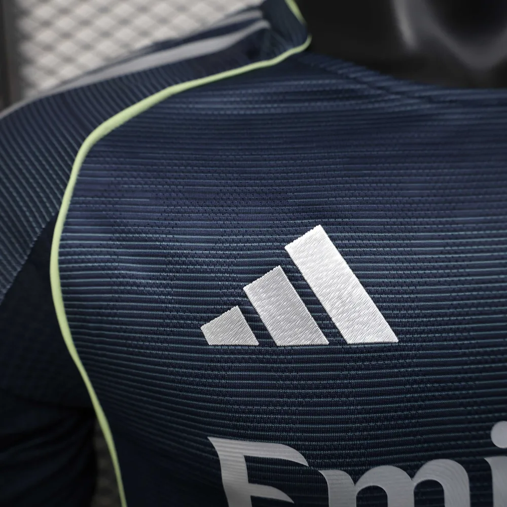 2025/2026 Versión Jugador Real Madrid Camiseta Visitante Calidad Tailandesa — Vista 4