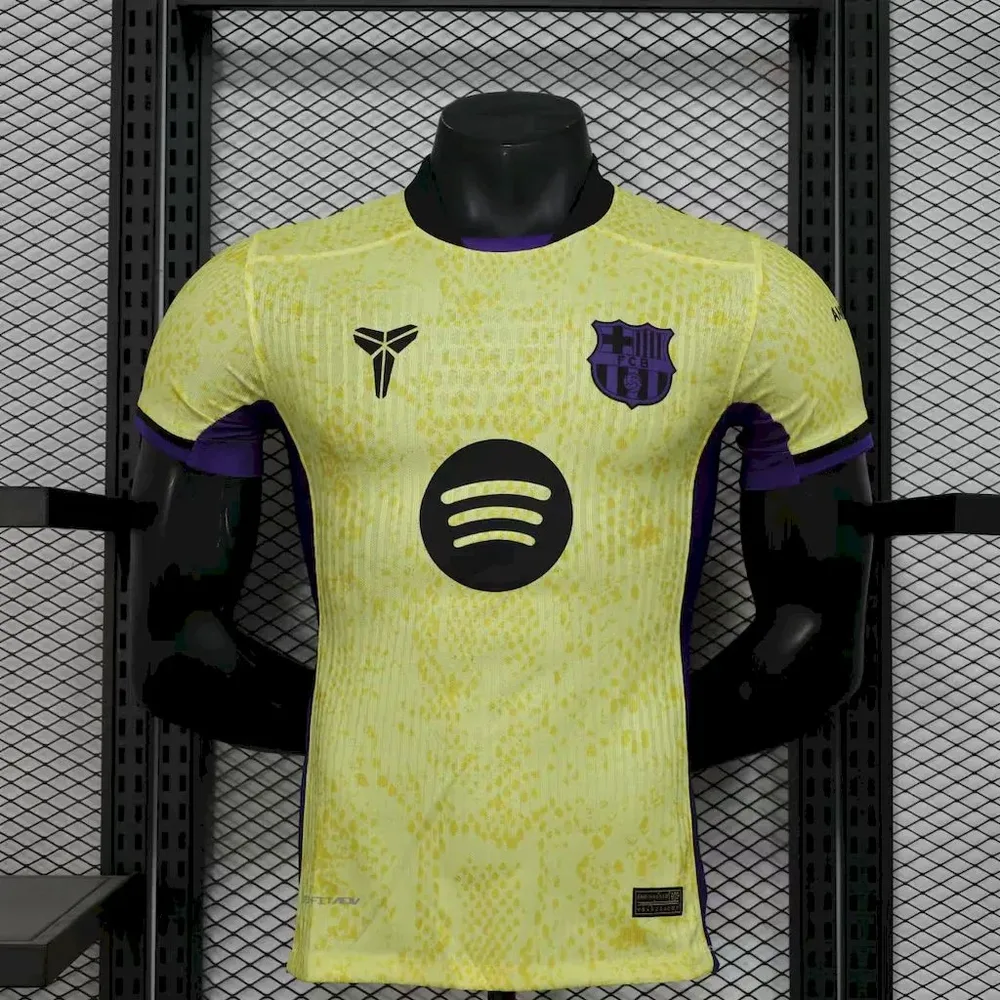 2025/26 Versión Jugador Barcelona Visitante Serie Mamba Kobe Bryant Edición Conjunta Camiseta de Fútbol Calidad Tailandesa — Vista 1