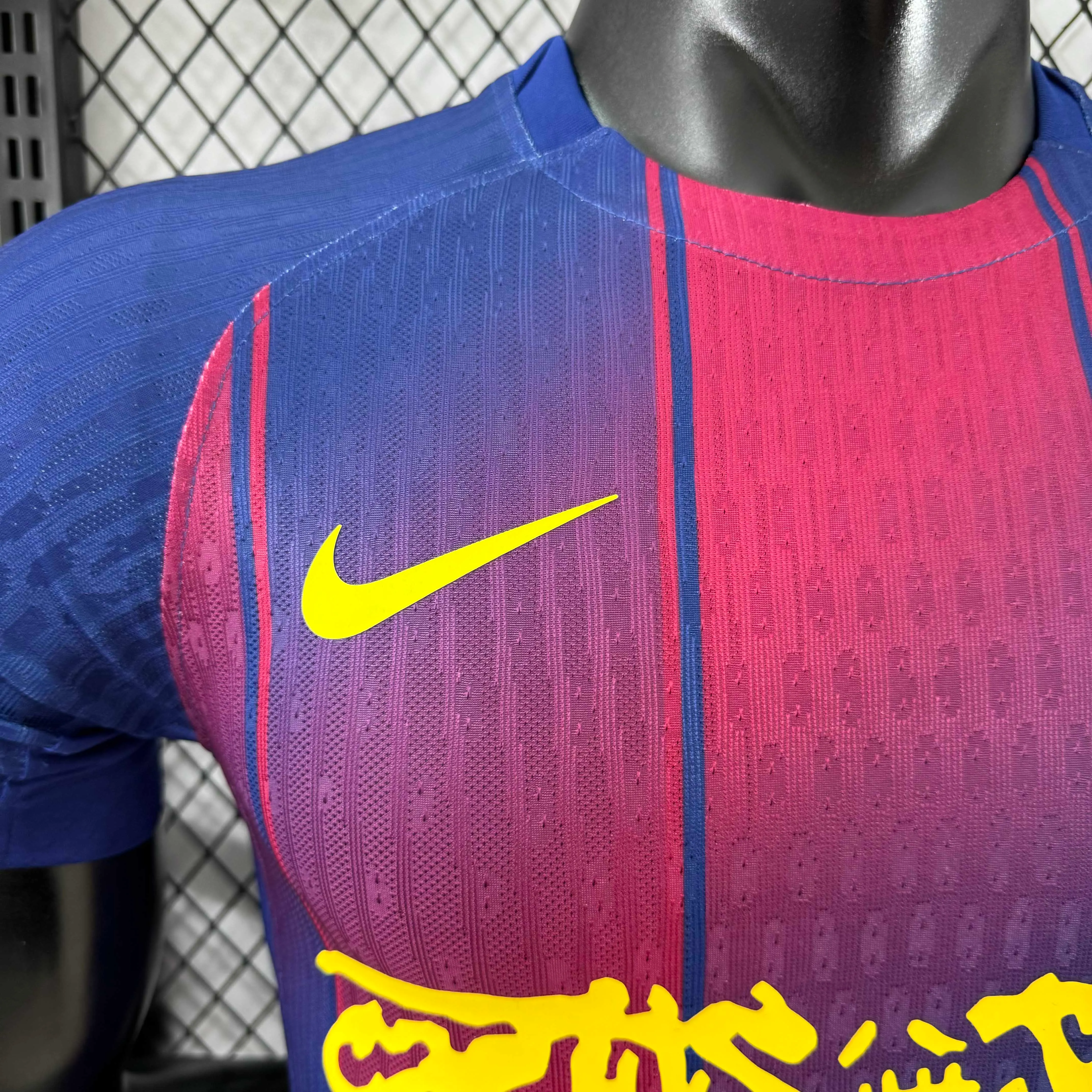 2025/2026 Versión Jugador Camiseta de Fútbol Local Colaboración Barcelona x Travis Scott Calidad Thai — Vista 14